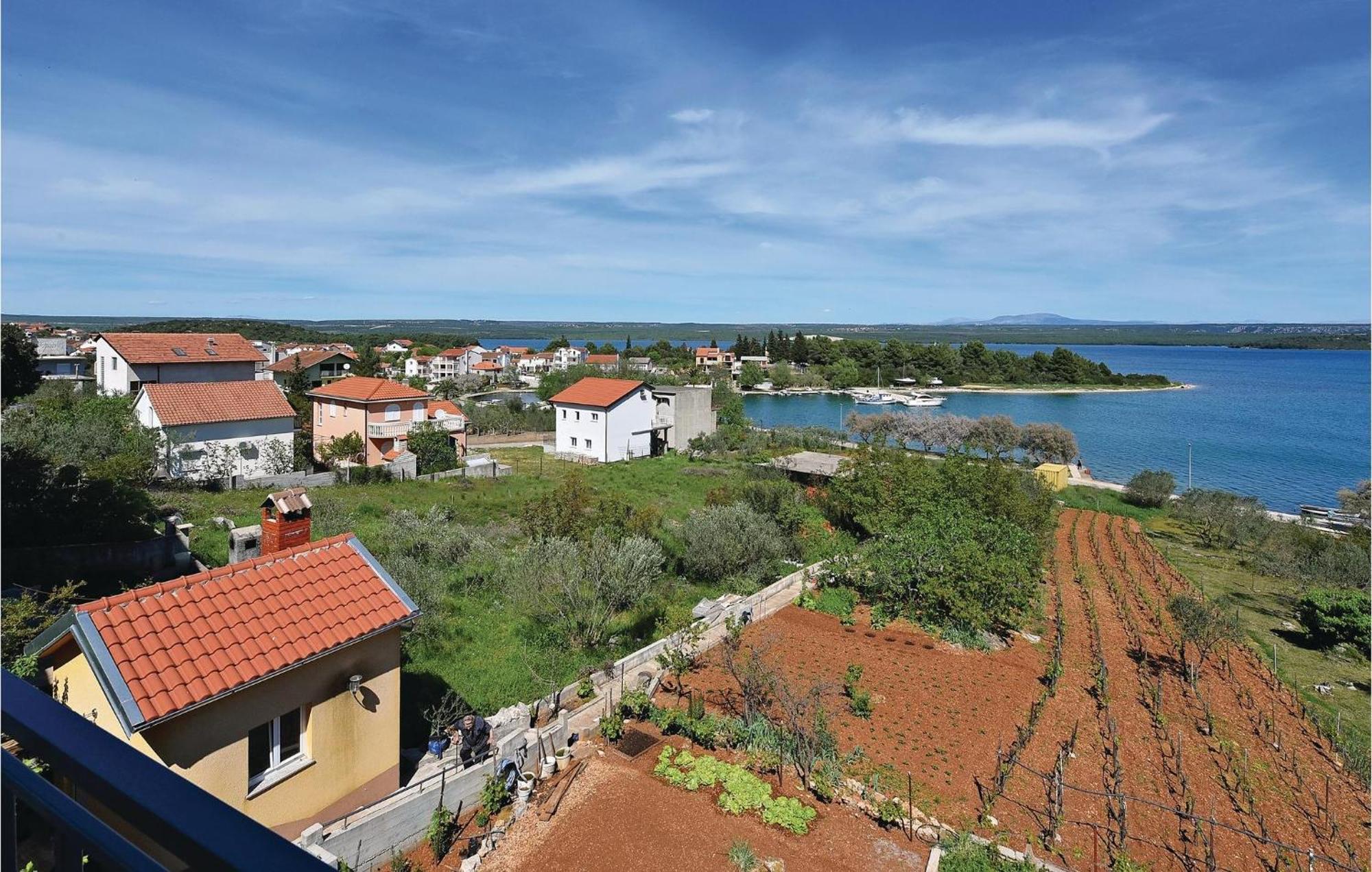 Beautiful Apartment In Raslina With Wifi Экстерьер фото