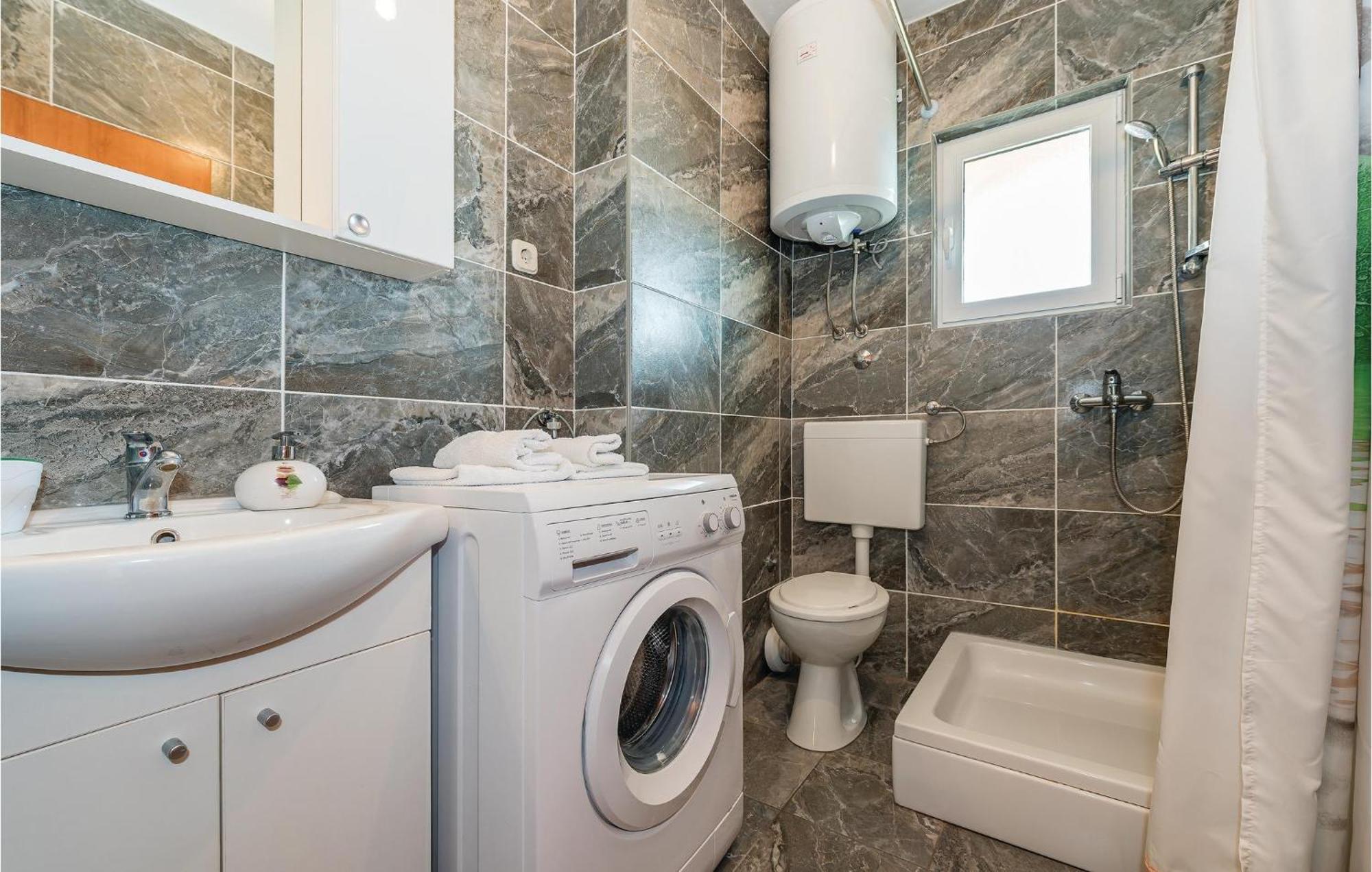 Beautiful Apartment In Raslina With Wifi Экстерьер фото