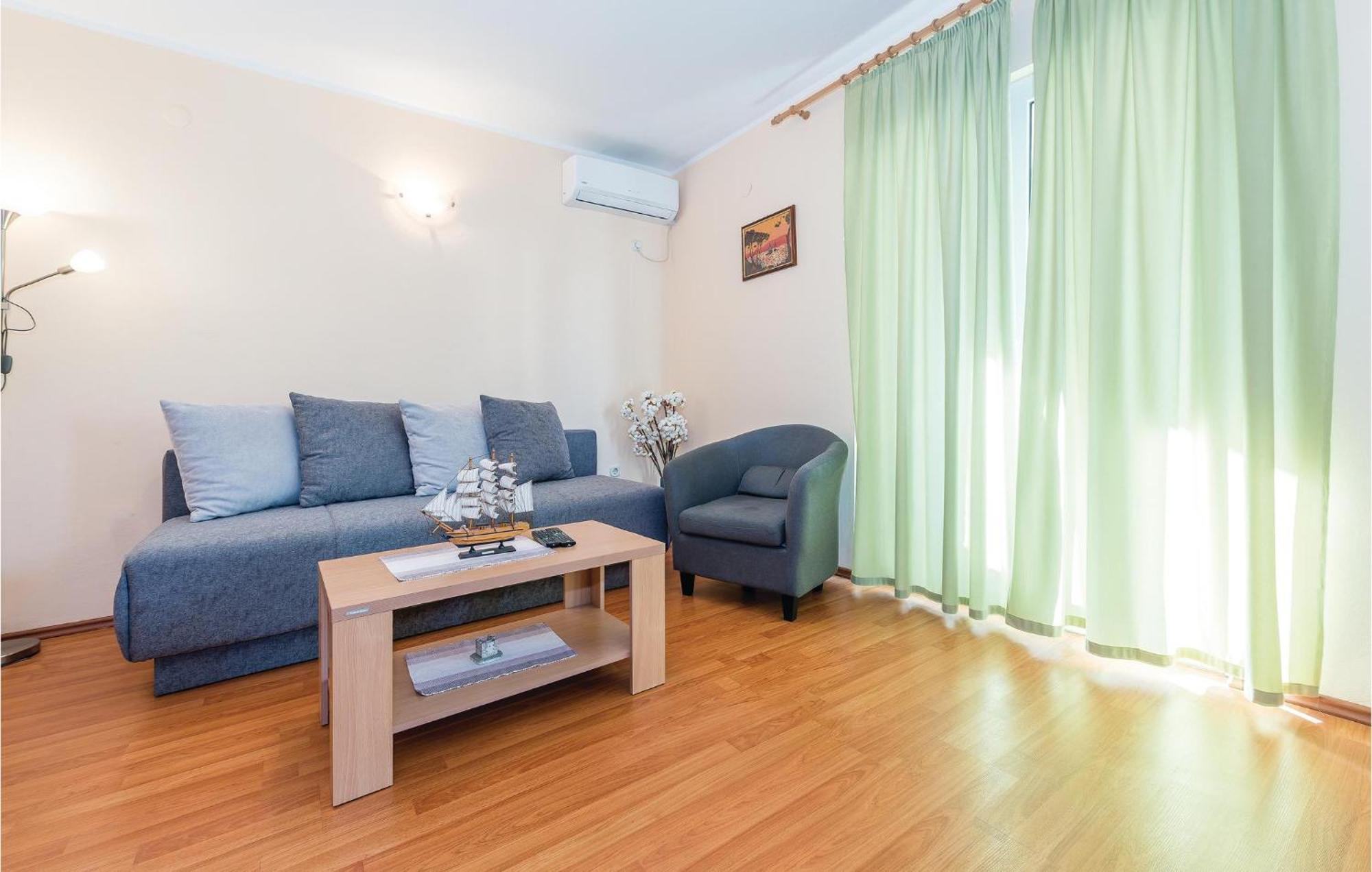 Beautiful Apartment In Raslina With Wifi Экстерьер фото